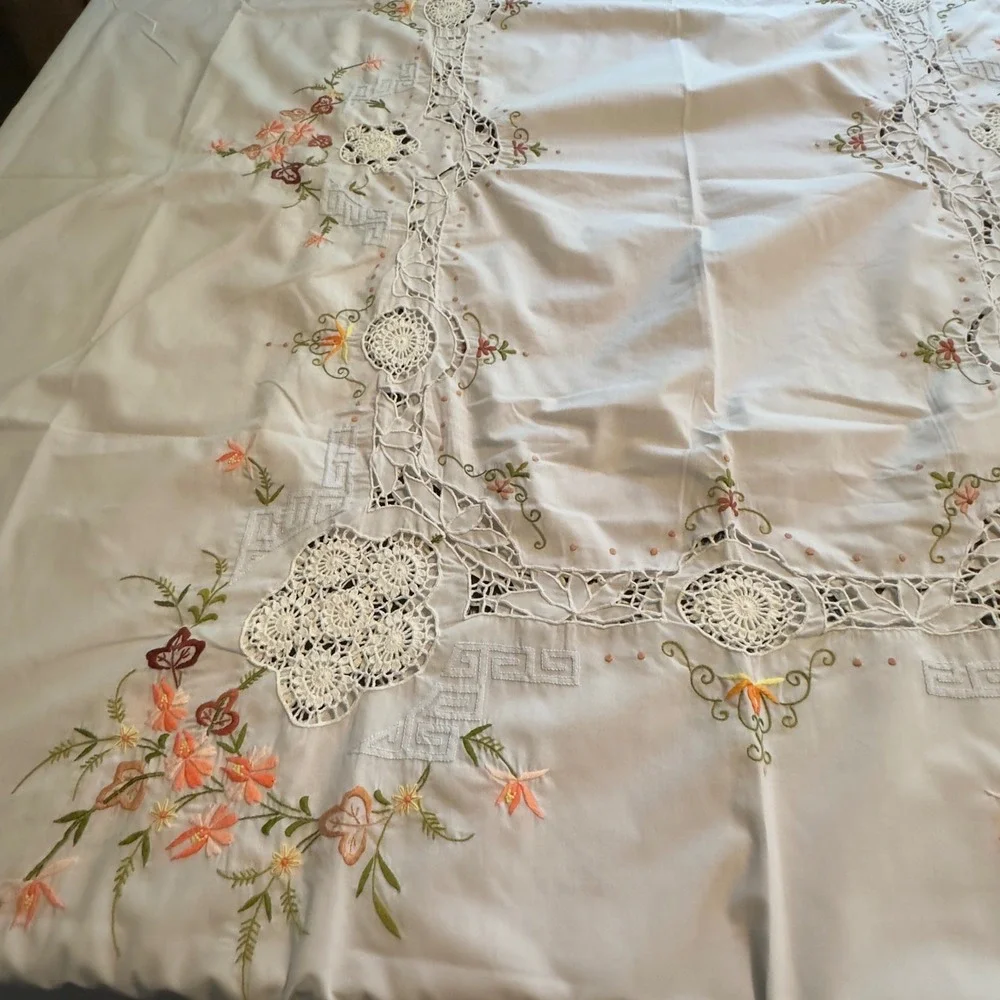 Vintage Tablecloth Floral Hand Embroidered Crochet Lace 116x66 Cottagecore